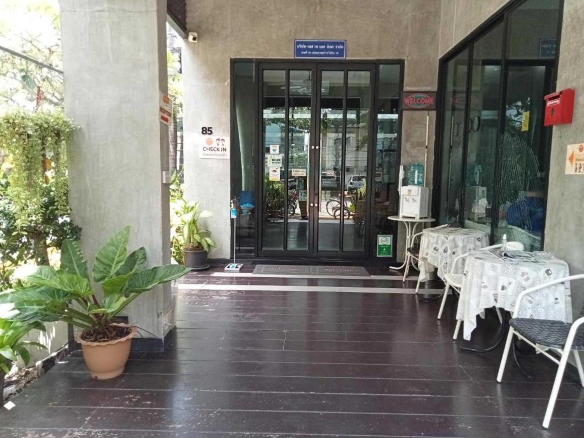 Collection O The Bangkok Cha Cha Suite Exterior foto